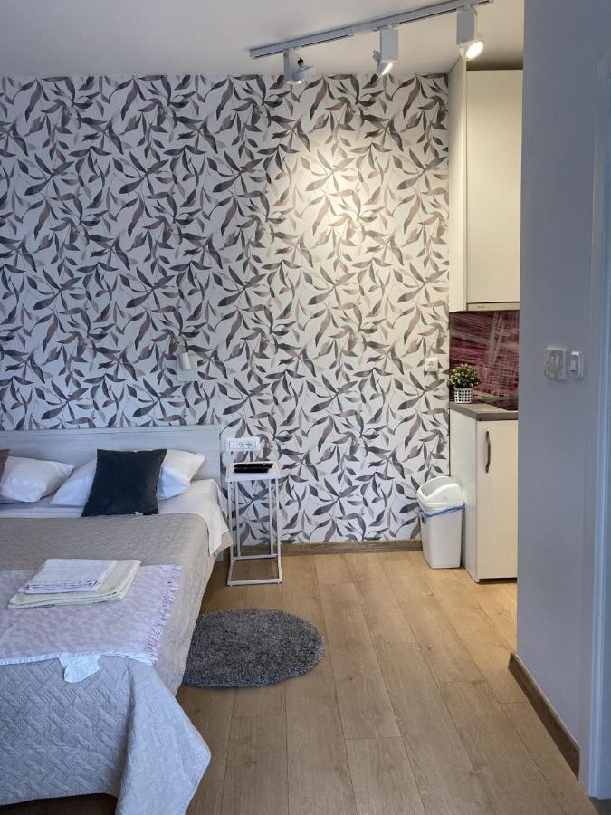 Apartament With Terrace Near Sea - Angela's Zadar