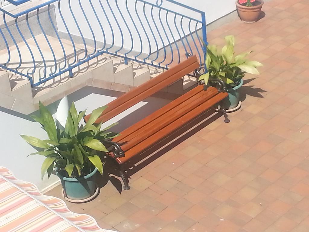 Apartament With Terrace Near Sea - Angela's Zadar